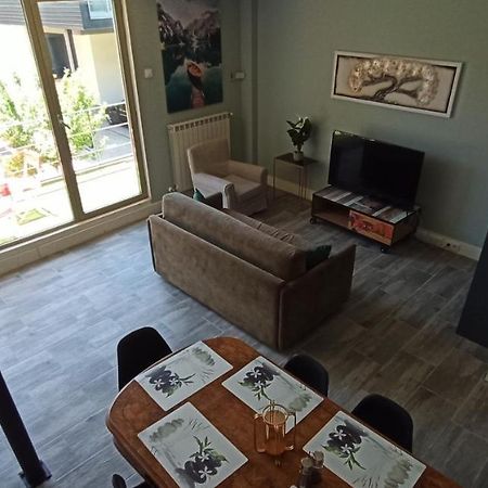 Apartmán Loft 44 Camarma De Esteruelas Exteriér fotografie